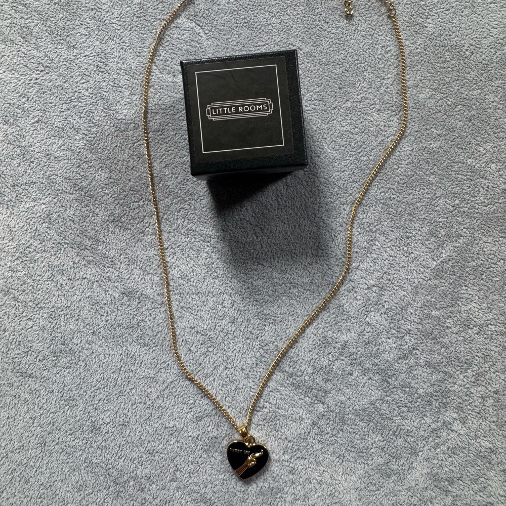 Little Rooms heart Trust Me gold necklace